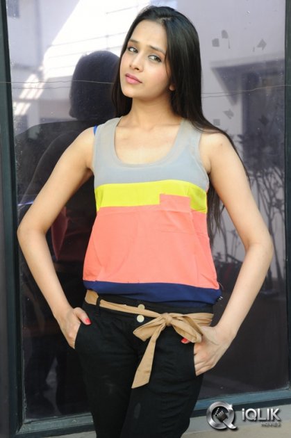 Kritika-Singhal-at-Dil-Deewana-Press-Meet